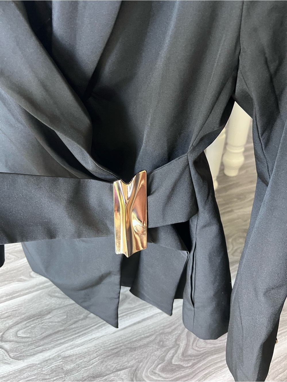 Women's Black Tailored Blazer with Sculpted Wrap and Gold Accent - Picture 6 of 8